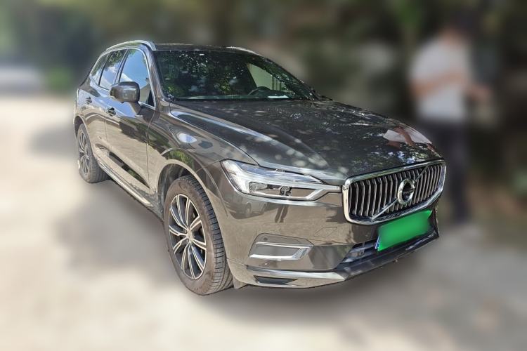 Used Volvo XC60 2021 T5 4x4 Smart Luxury Edition Exterior 2