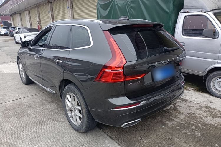 Used Volvo XC60 2021 T5 4x4 Smart Luxury Edition Exterior 2