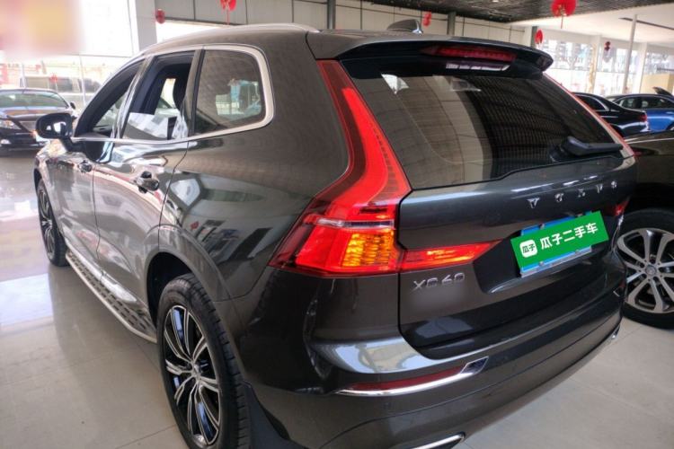 Used Volvo XC60 2021 T5 4x4 Smart Luxury Edition Exterior 2