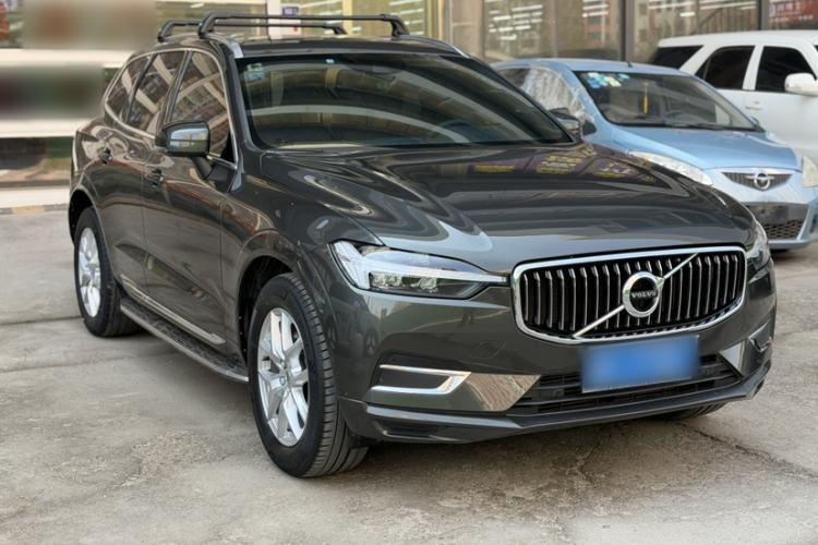 Used Volvo XC60 2021 T5 4x4 Smart Luxury Edition Exterior 2