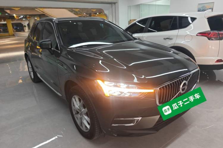 Used Volvo XC60 2021 T5 4x4 Smart Luxury Edition Exterior 2