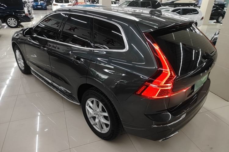 Used Volvo XC60 2021 T5 4x4 Smart Luxury Edition Exterior 2
