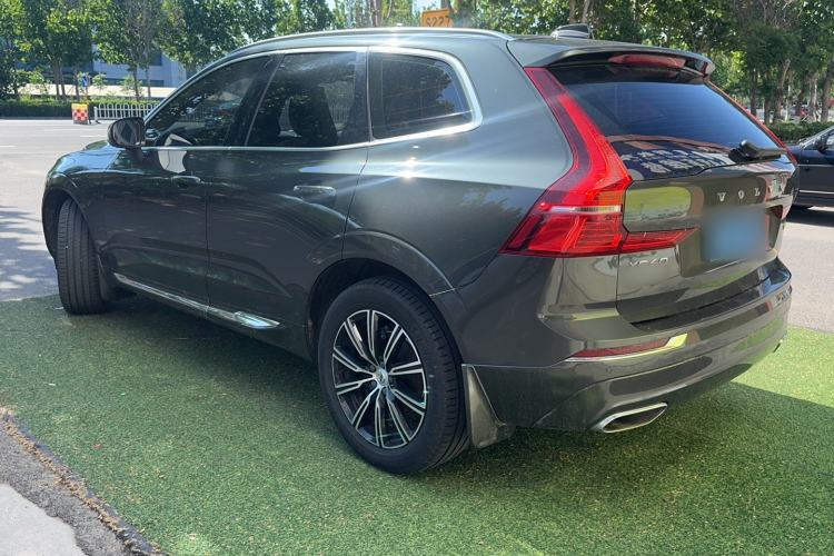 Used Volvo XC60 2021 T5 4x4 Smart Luxury Edition Exterior 3