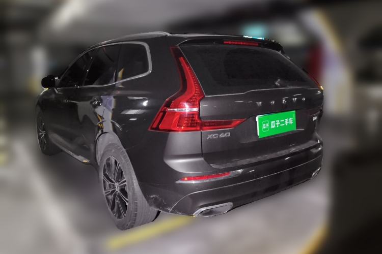Used Volvo XC60 2021 T5 4x4 Smart Luxury Edition Exterior 3