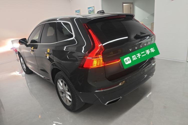 Used Volvo XC60 2021 T5 4x4 Smart Luxury Edition Exterior 3