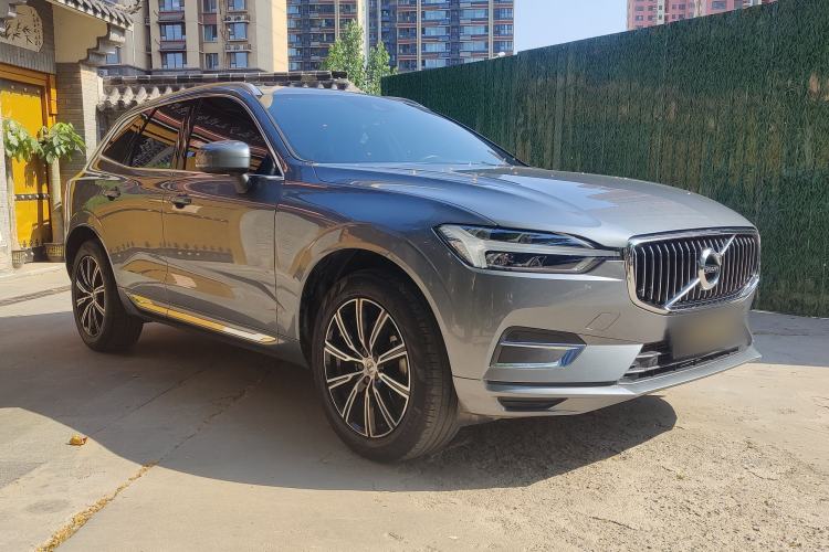Used Volvo XC60 2021 T5 4x4 Smart Luxury Edition Exterior 4