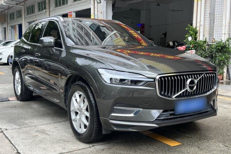 Used Volvo XC60 2021 T5 4x4 Smart Luxury Edition Exterior 4