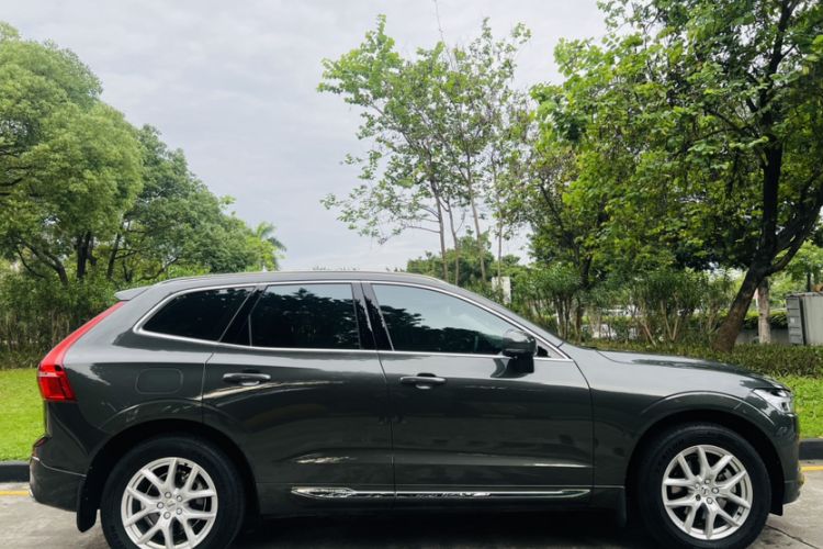 Used Volvo XC60 2021 T5 4x4 Smart Luxury Edition Exterior 4