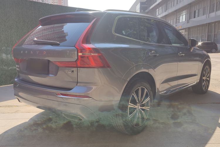 Used Volvo XC60 2021 T5 4x4 Smart Luxury Edition Exterior 5