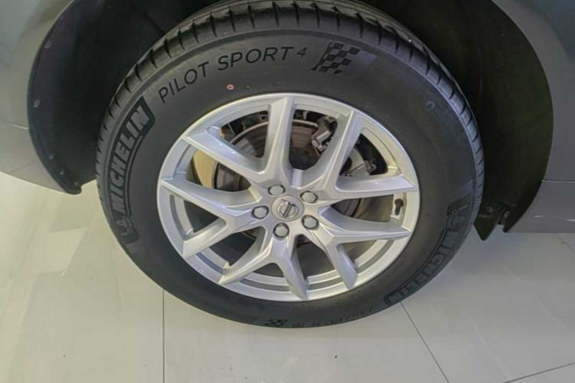 Used Volvo XC60 2021 T5 4x4 Smart Luxury Edition Exterior 5