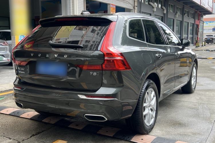 Used Volvo XC60 2021 T5 4x4 Smart Luxury Edition Exterior 5