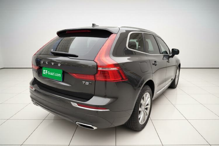 Used Volvo XC60 2021 T5 4x4 Smart Luxury Edition Exterior 5