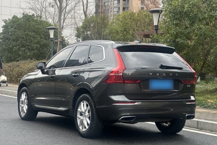 Used Volvo XC60 2021 T5 4x4 Smart Luxury Edition Exterior 6