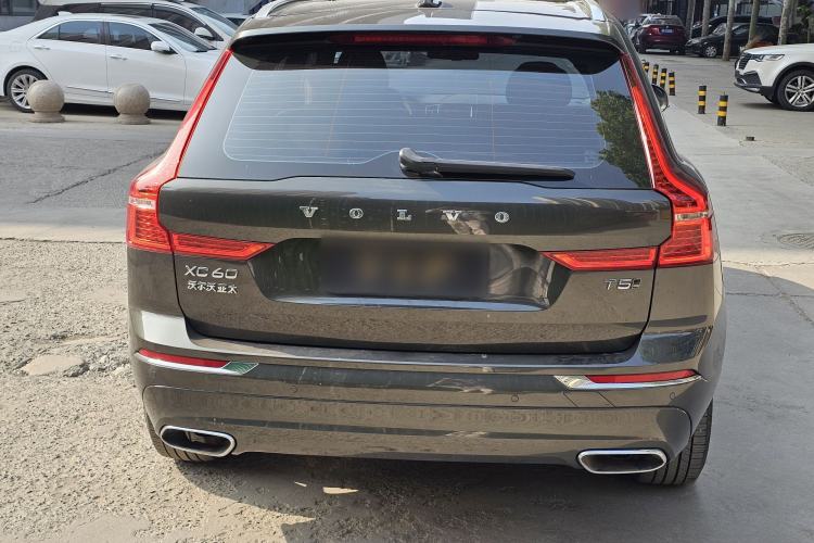Used Volvo XC60 2021 T5 4x4 Smart Luxury Edition Exterior 6