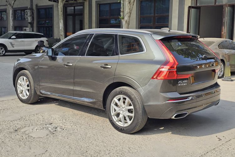Used Volvo XC60 2021 T5 4x4 Smart Luxury Edition Exterior 7