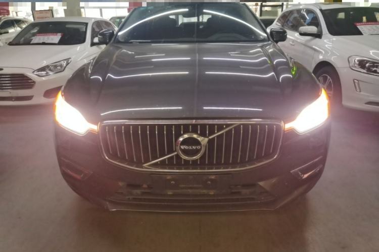 Used Volvo XC60 2021 T5 4x4 Smart Luxury Edition Front