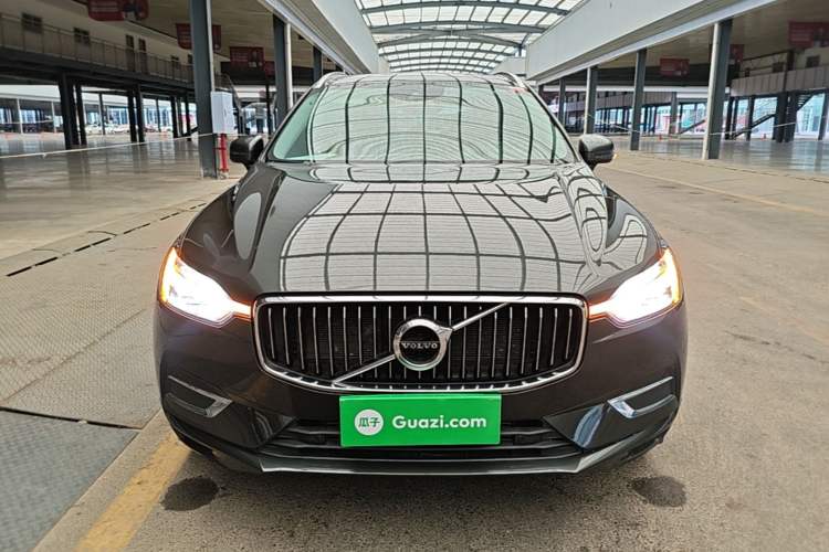 Used Volvo XC60 2021 T5 4x4 Smart Luxury Edition Front