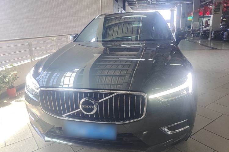 Used Volvo XC60 2021 T5 4x4 Smart Luxury Edition Front