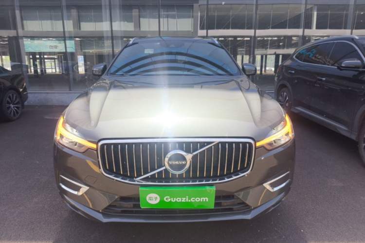 Used Volvo XC60 2021 T5 4x4 Smart Luxury Edition Front