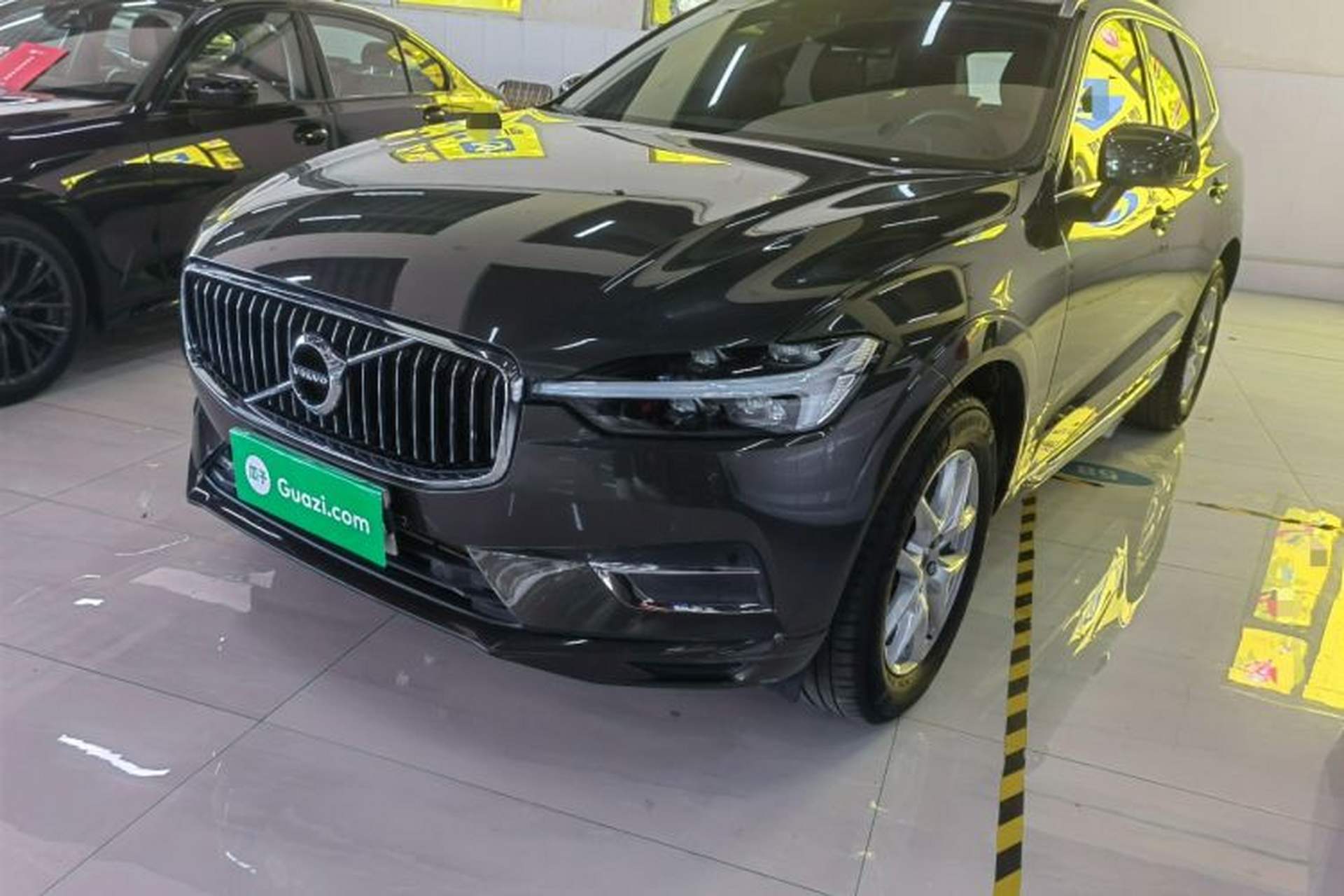 Used Volvo XC60 2021 T5 4x4 Smart Luxury Edition Front Left 45 Deg