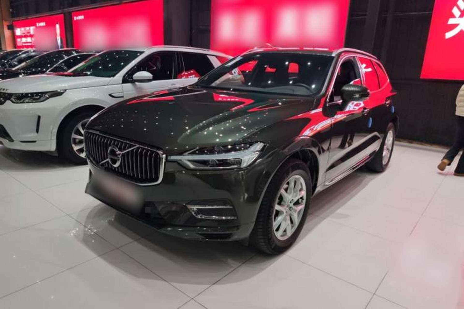 Used Volvo XC60 2021 T5 4x4 Smart Luxury Edition Front Left 45 Deg