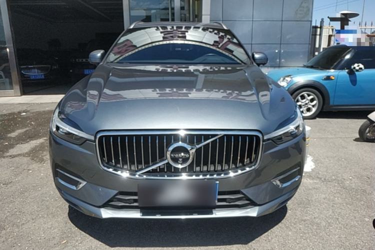 Used Volvo XC60 2021 T5 4x4 Smart Luxury Edition Front