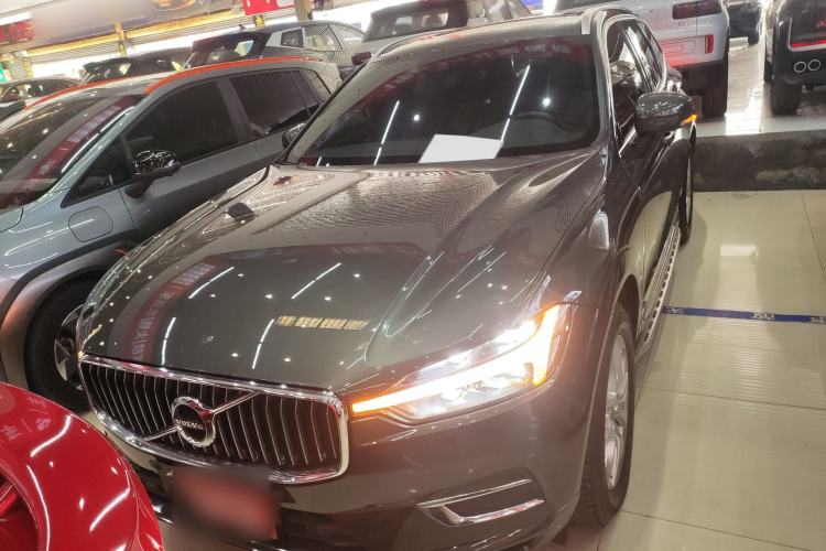 Used Volvo XC60 2021 T5 4x4 Smart Luxury Edition Front