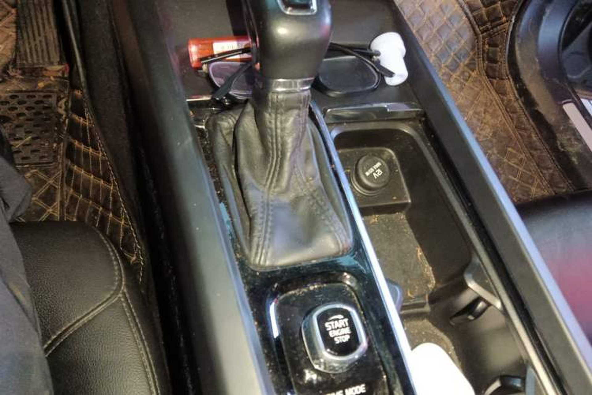 Used Volvo XC60 2021 T5 4x4 Smart Luxury Edition Gear Lever