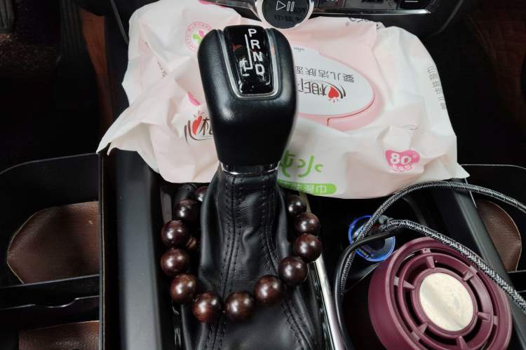 Used Volvo XC60 2021 T5 4x4 Smart Luxury Edition Gear Lever
