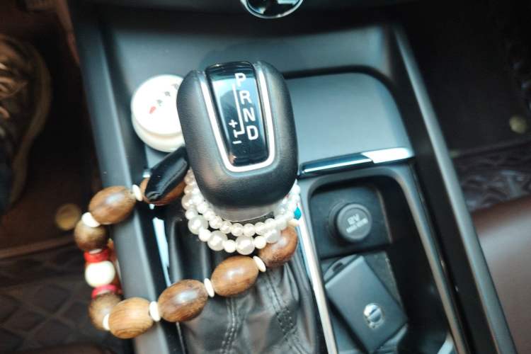 Used Volvo XC60 2021 T5 4x4 Smart Luxury Edition Gear Lever