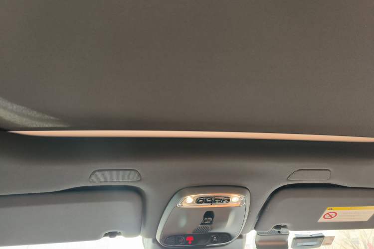 Used Volvo XC60 2021 T5 4x4 Smart Luxury Edition Headliner