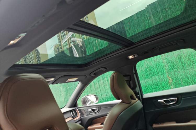 Used Volvo XC60 2021 T5 4x4 Zhiya Luxury Edition Headliner