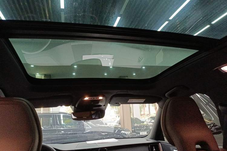 Used Volvo XC60 2021 T5 4x4 Smart Luxury Edition Headliner