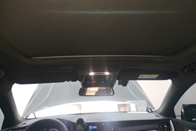 Used Volvo XC60 2021 T5 4x4 Smart Luxury Edition Headliner