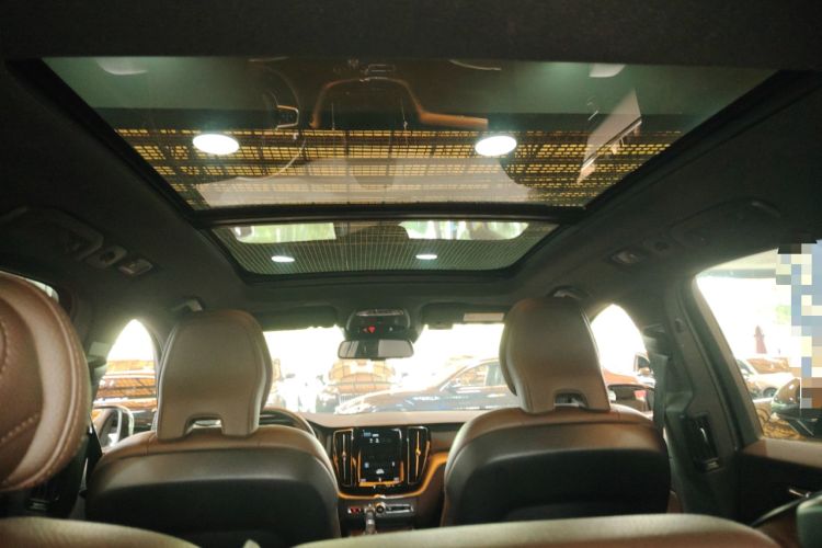 Used Volvo XC60 2021 T5 4x4 Smart Luxury Edition Headliner