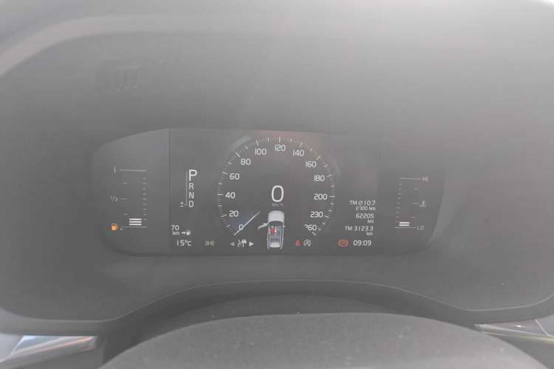 Used Volvo XC60 2021 T5 4x4 Smart Luxury Edition Instrument Cluster
