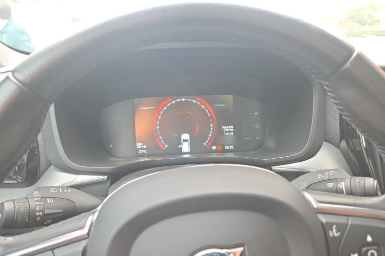 Used Volvo XC60 2021 T5 4x4 Smart Luxury Edition Instrument Cluster