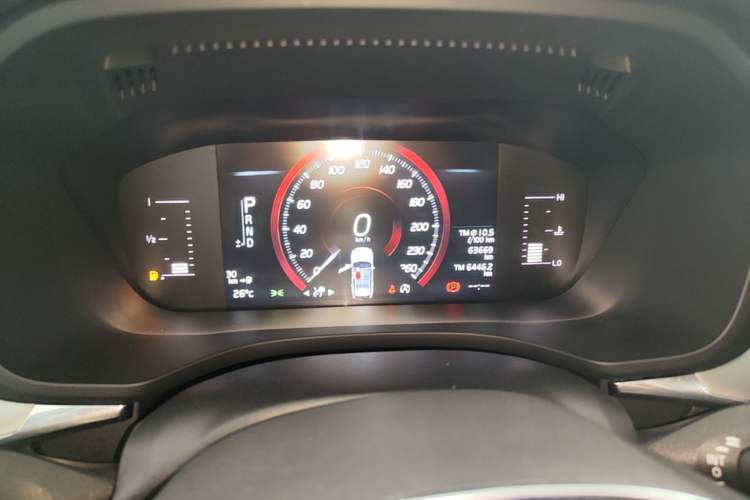 Used Volvo XC60 2021 T5 4x4 Smart Luxury Edition Instrument Cluster
