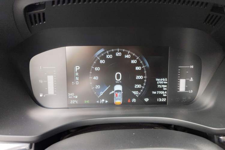 Used Volvo XC60 2021 T5 4x4 Smart Luxury Edition Instrument Cluster