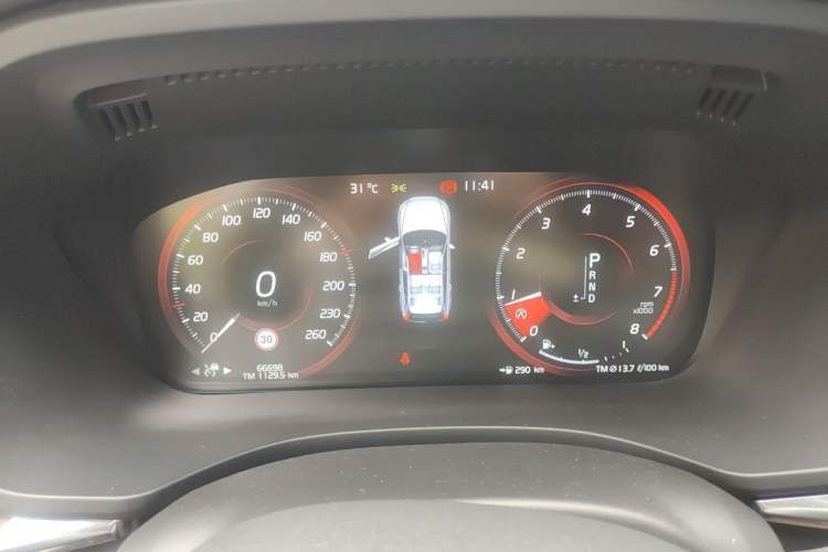 Used Volvo XC60 2021 T5 4x4 Smart Luxury Edition Instrument Cluster