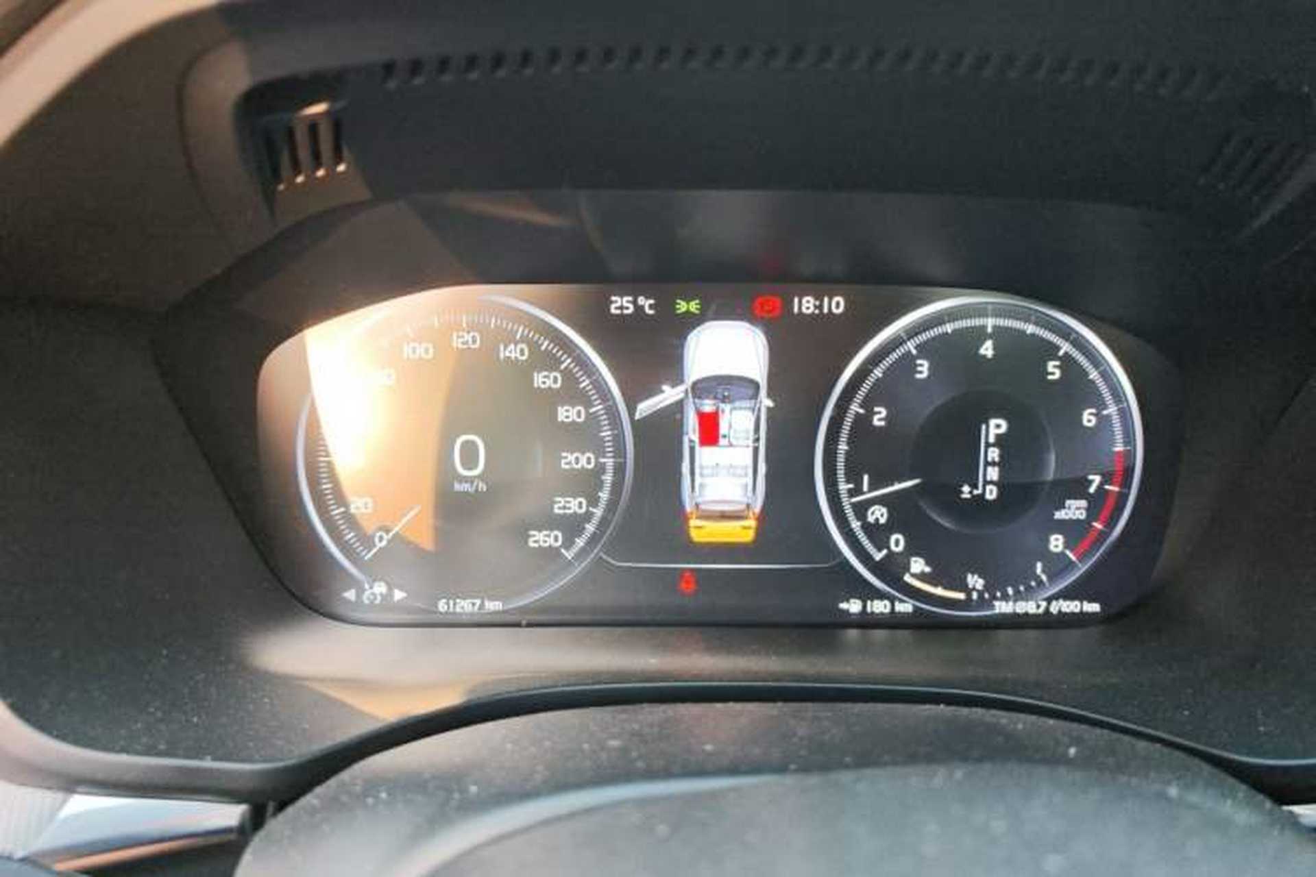 Used Volvo XC60 2021 T5 4x4 Smart Luxury Edition Instrument Cluster
