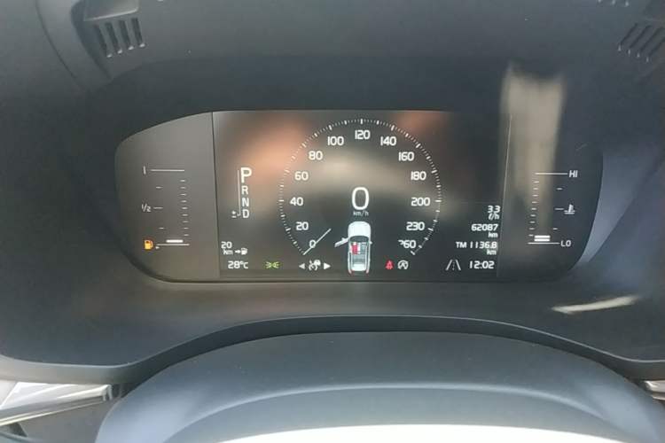 Used Volvo XC60 2021 T5 4x4 Smart Luxury Edition Instrument Cluster