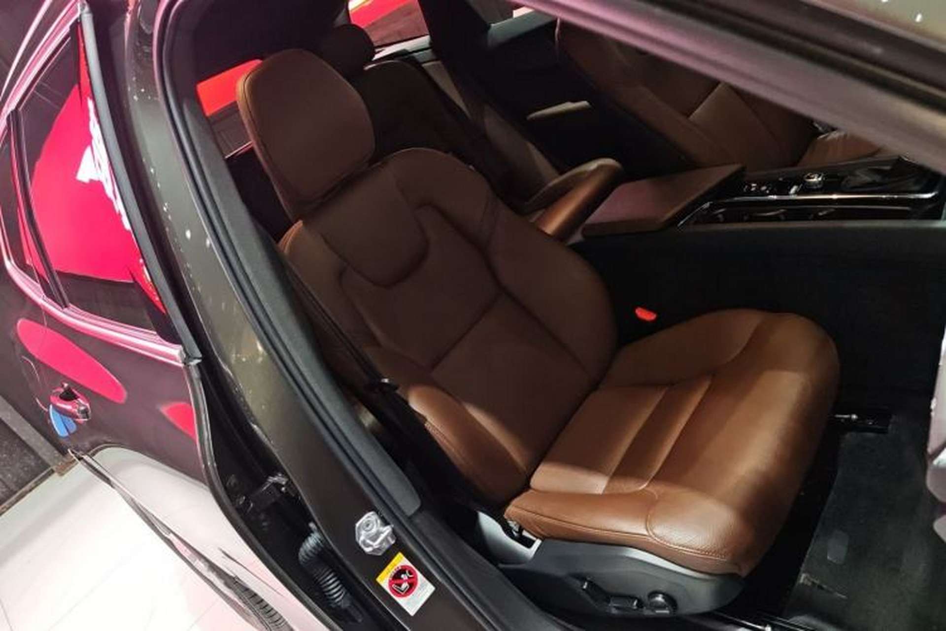 Used Volvo XC60 2021 T5 4x4 Smart Luxury Edition Interior 11