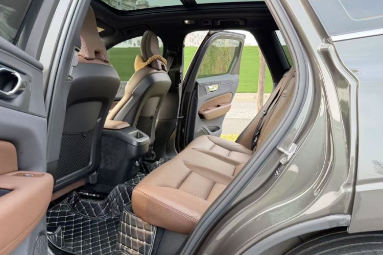 Used Volvo XC60 2021 T5 4x4 Smart Luxury Edition Interior 2
