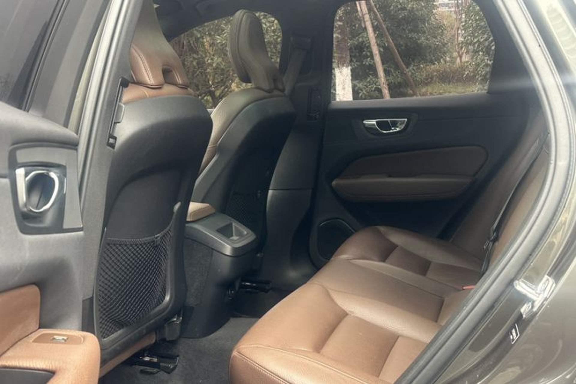 Used Volvo XC60 2021 T5 4x4 Smart Luxury Edition Interior 5