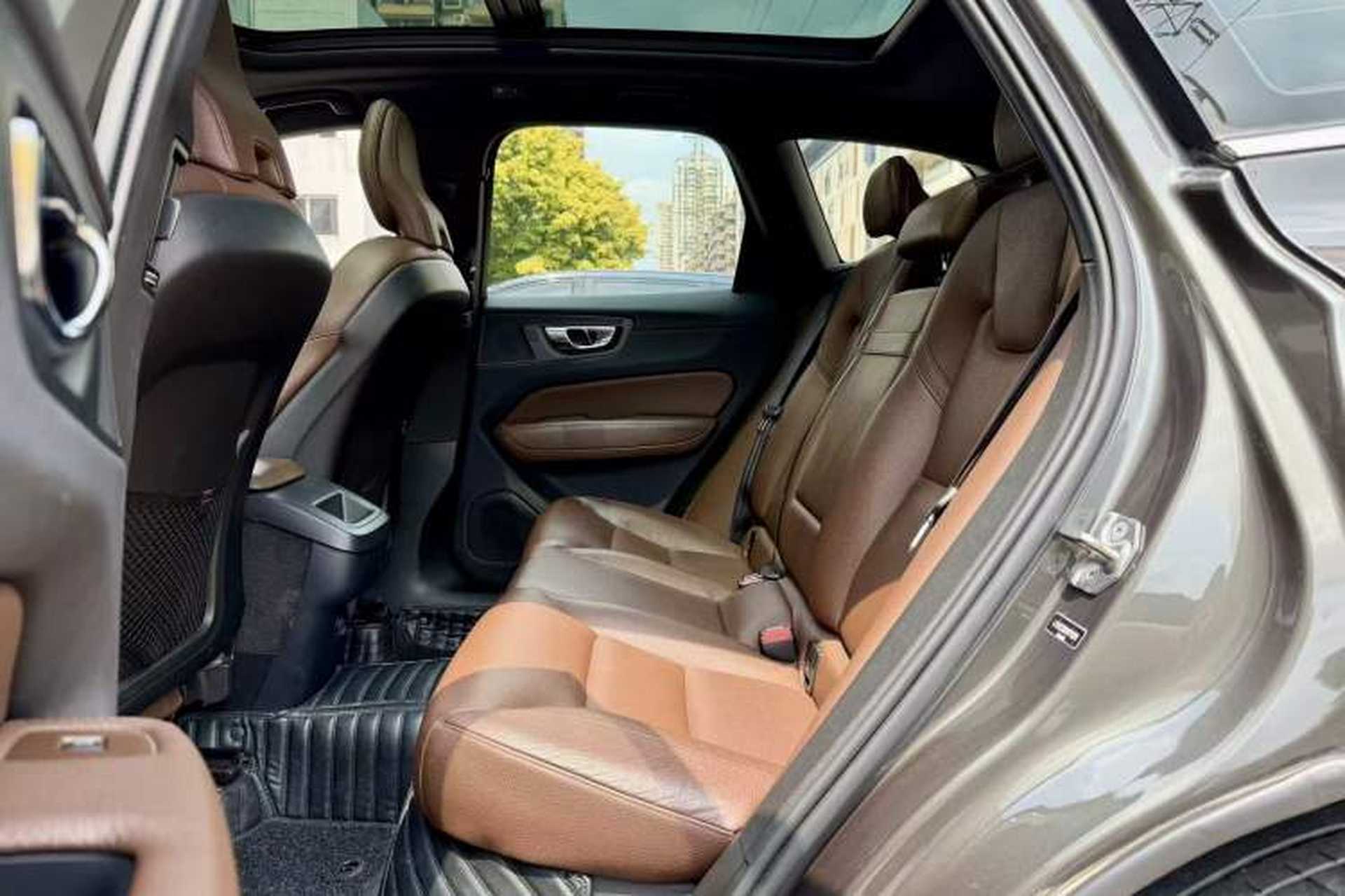 Used Volvo XC60 2021 T5 4x4 Smart Luxury Edition Interior 5