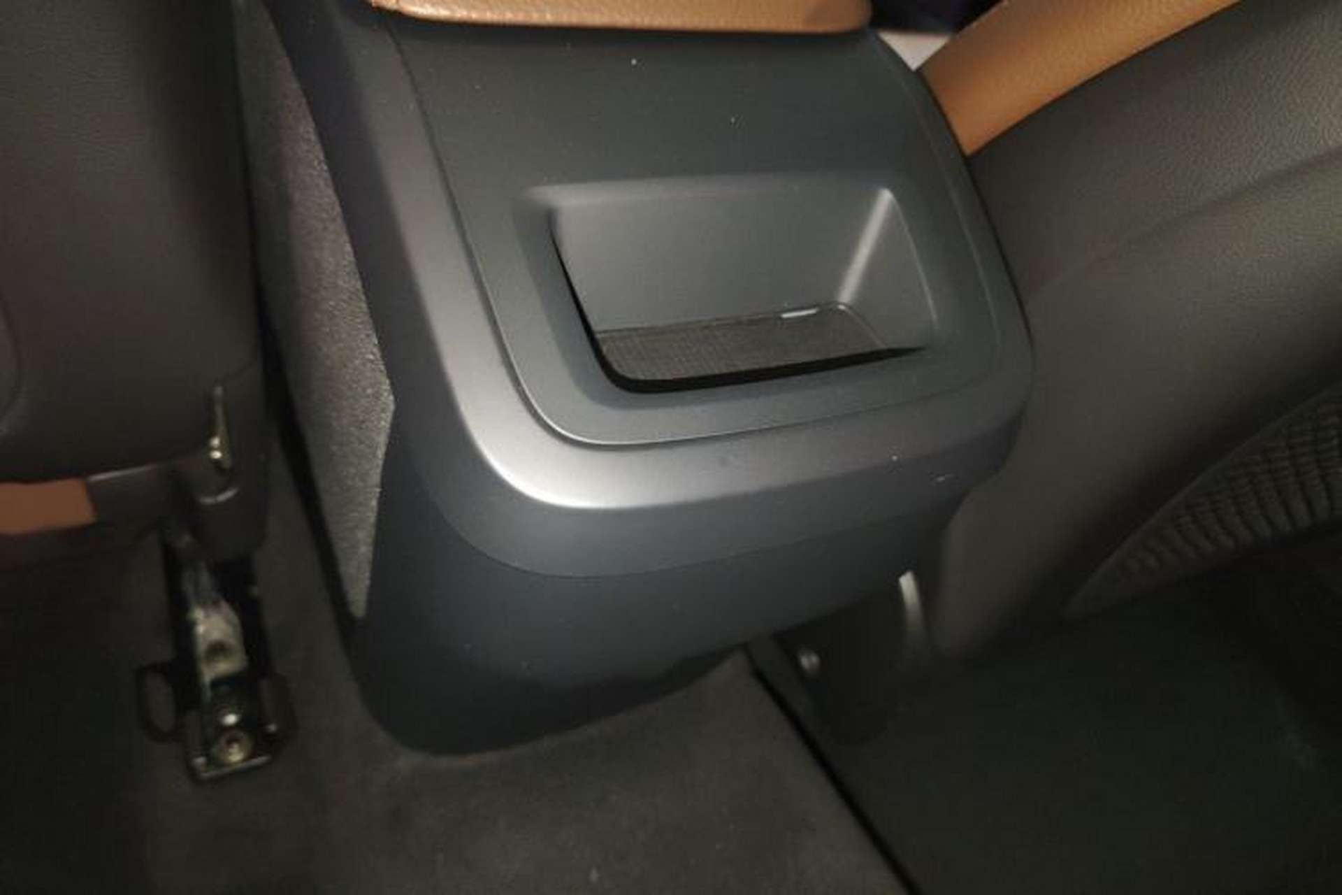 Used Volvo XC60 2021 T5 4x4 Smart Luxury Edition Interior 8
