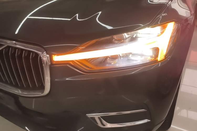 Used Volvo XC60 2021 T5 4x4 Smart Luxury Edition Left Front Headlight