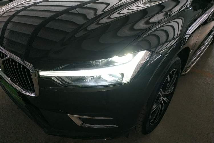 Used Volvo XC60 2021 T5 4x4 Smart Luxury Edition Left Front Headlight