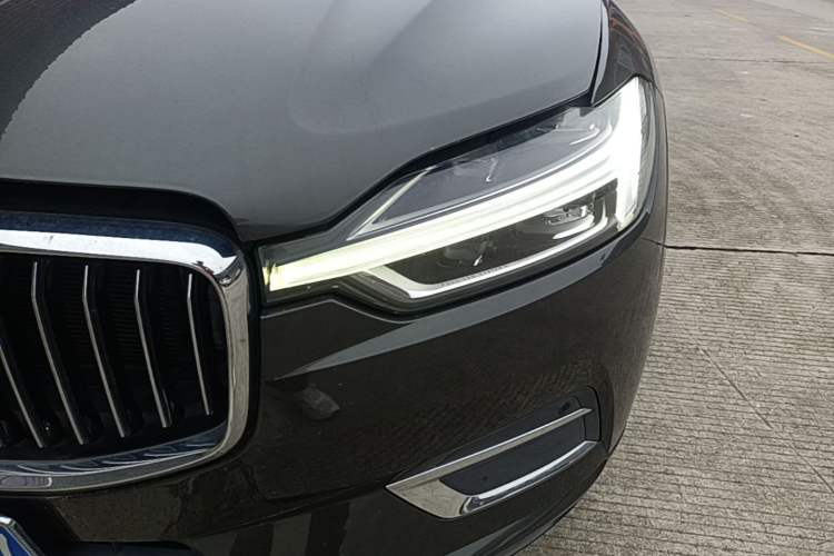 Used Volvo XC60 2021 T5 4x4 Smart Luxury Edition Left Front Headlight